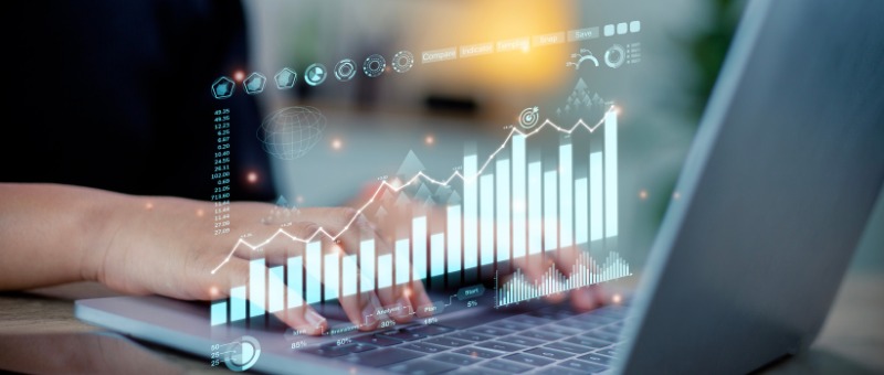 ¿CÓMO LA INTELIGENCIA ARTIFICIAL (AI) MEJORA LA PRODUCCIÓN INDUSTRIAL?